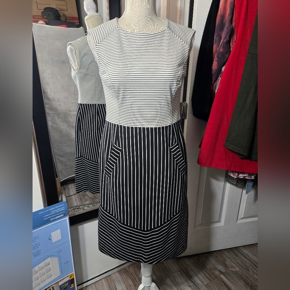 Nine West Women's Black and White Striped Dress Size 4